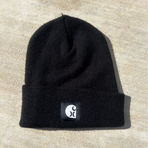 Black carhartt Beanie with Logo